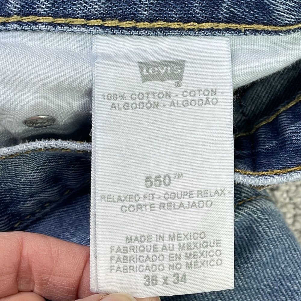 Levi’s 550 Jeans Men’s 36X32 Blue Straight Relaxed Mid-Rise Light Wash Denim - Picture 8 of 13